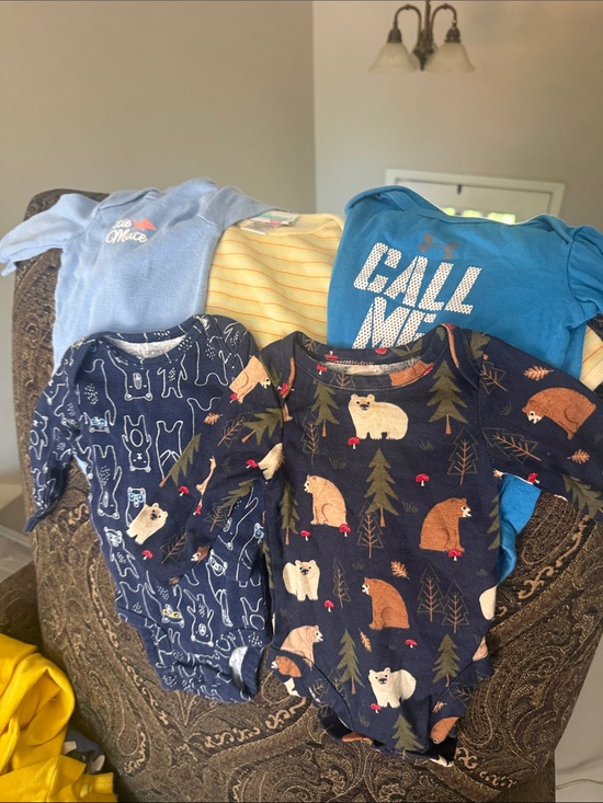 Under Armour Other - Under Armour Blue & Navy Bear Print Long Sleeve Baby Bodysuits